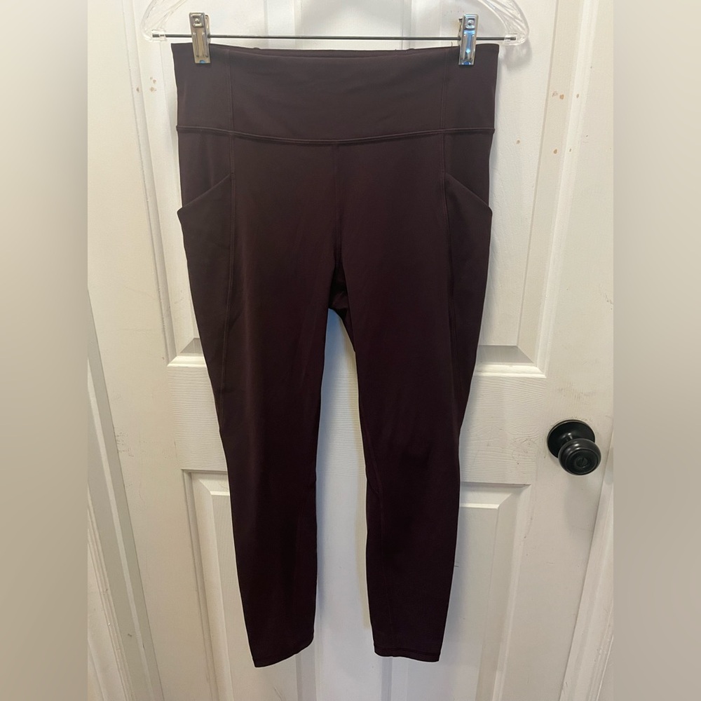 🍋 LIKE NEW Lululemon Time To Sweat 7/8 Tight 25" in Plum Shadow - Sz 8